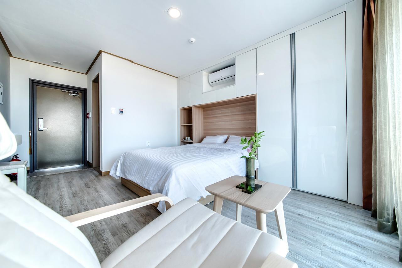 Go To Bed Resort Seogwipo Extérieur photo