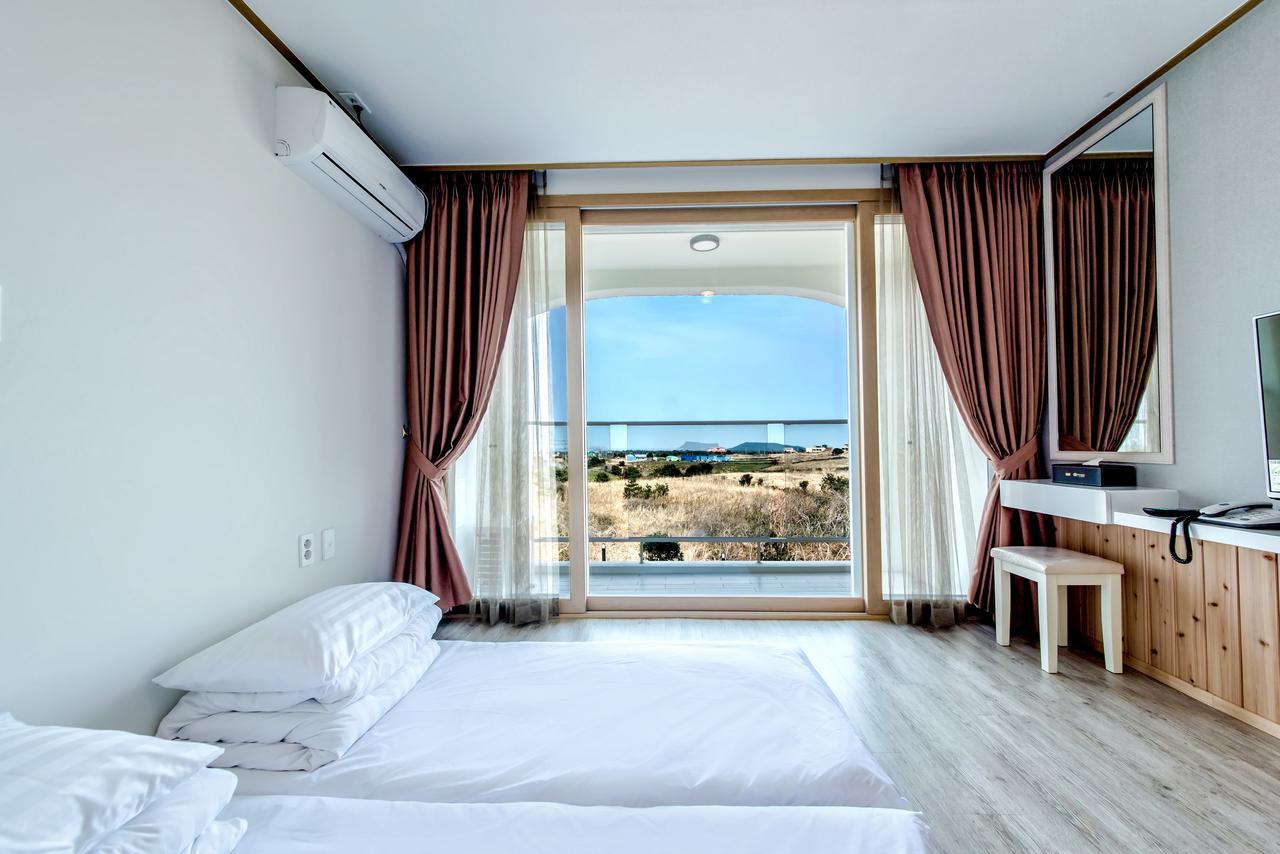 Go To Bed Resort Seogwipo Extérieur photo