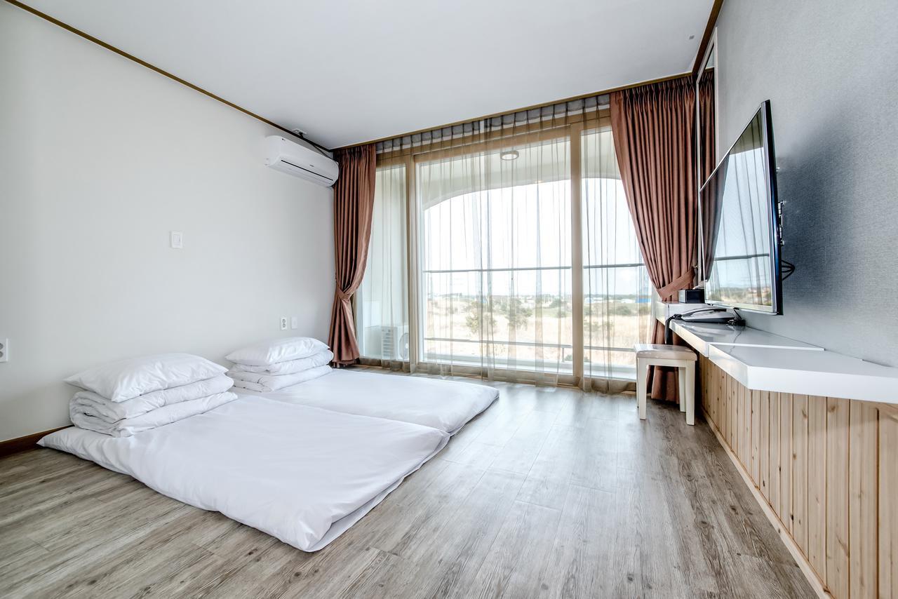 Go To Bed Resort Seogwipo Extérieur photo
