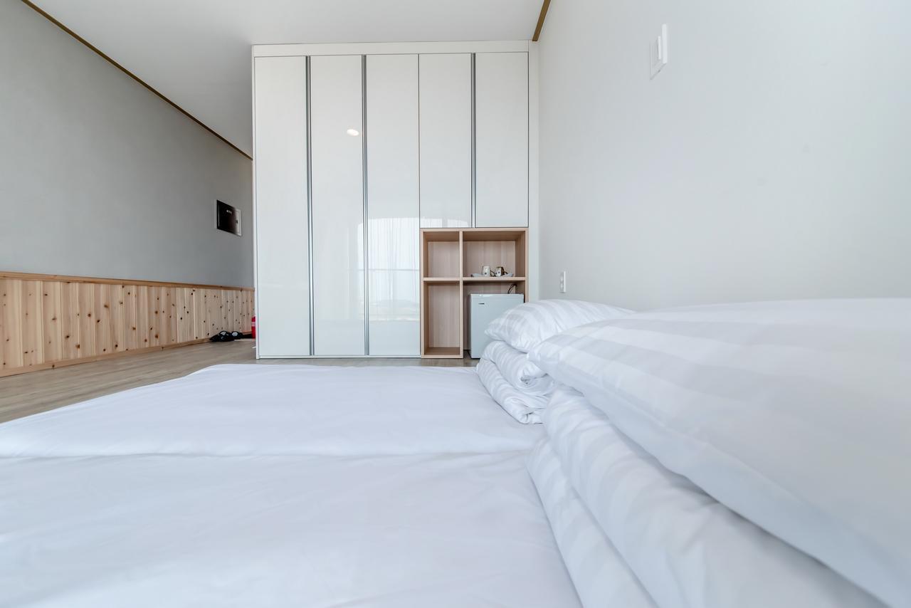 Go To Bed Resort Seogwipo Extérieur photo