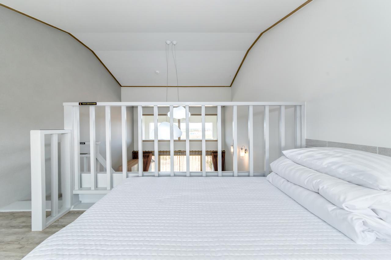 Go To Bed Resort Seogwipo Extérieur photo