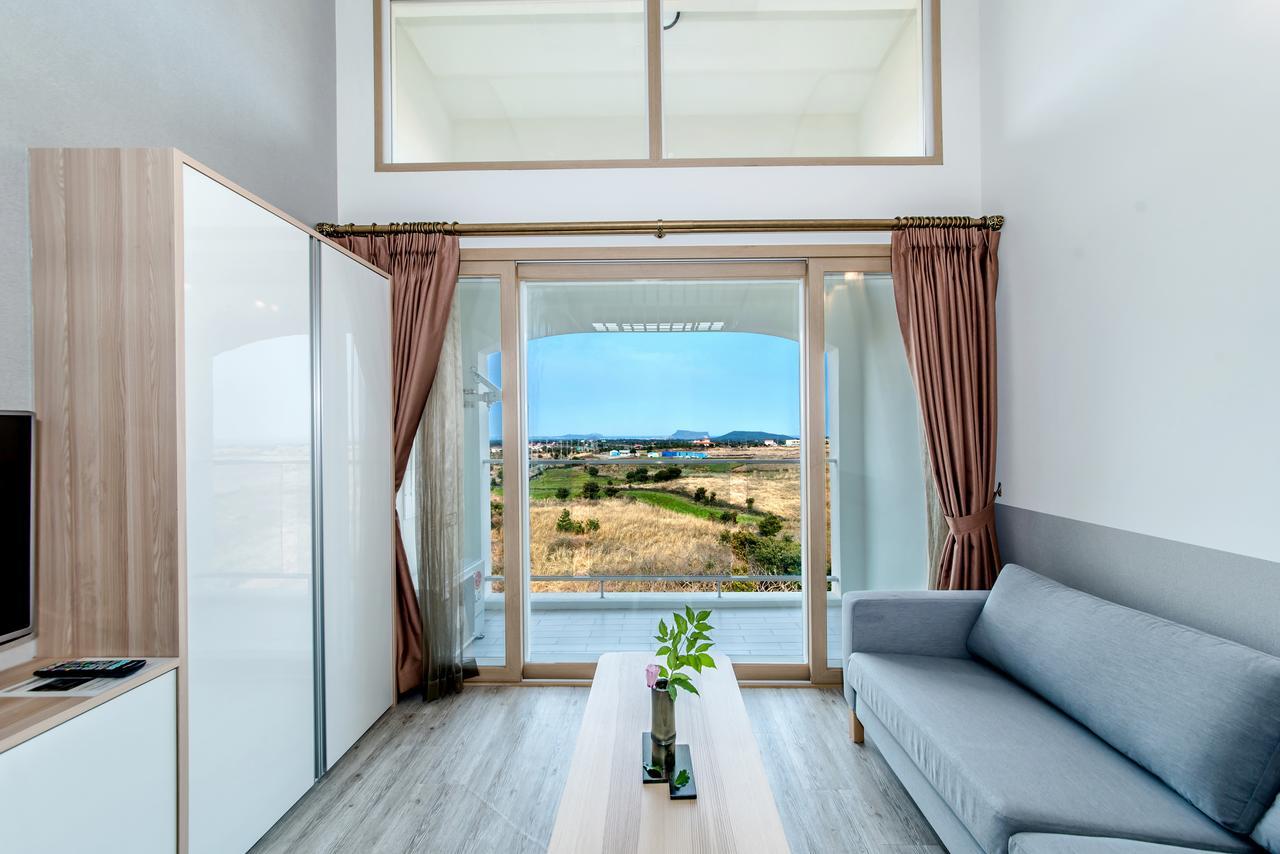 Go To Bed Resort Seogwipo Extérieur photo