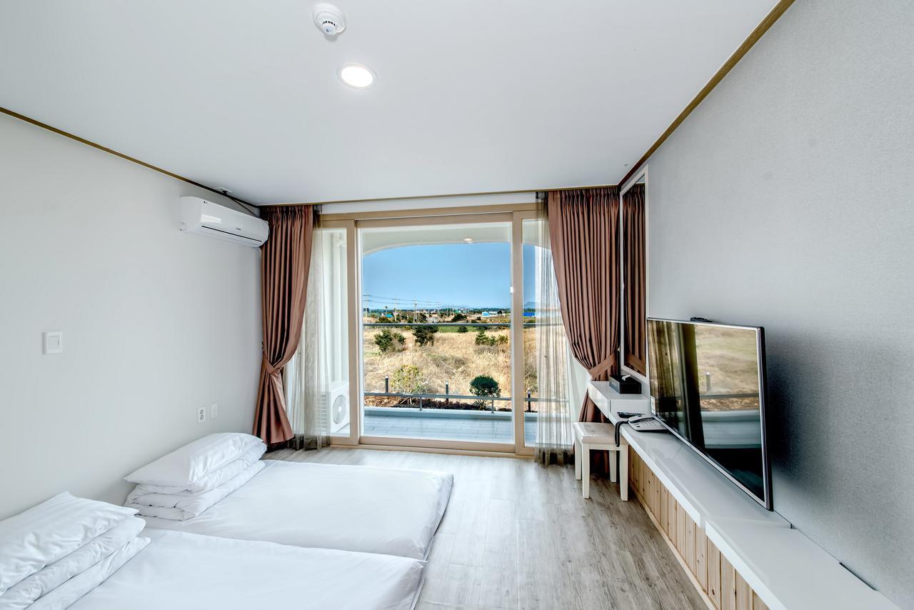 Go To Bed Resort Seogwipo Extérieur photo
